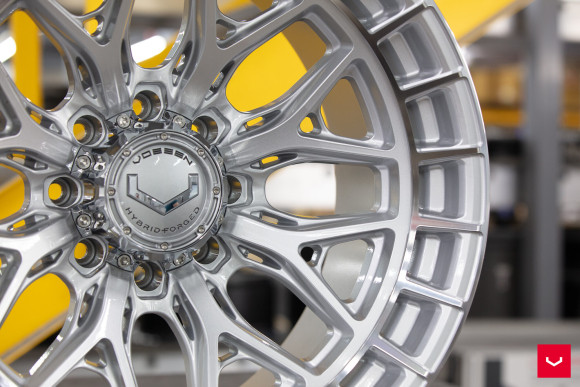 Диски Vossen HFX-1 22x10, Цвет: Silver Polihed (8 болтов)